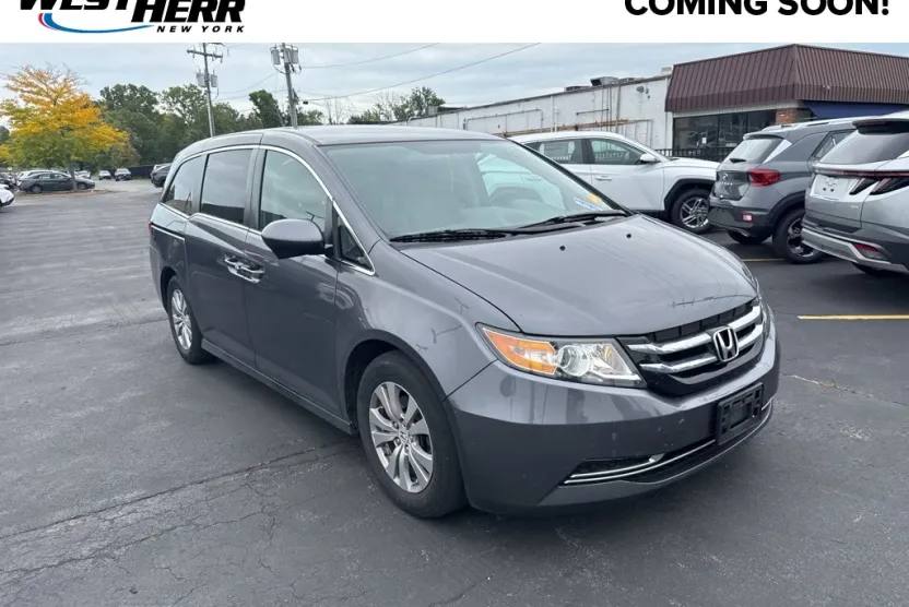 2017 Honda Odyssey SE photo 1