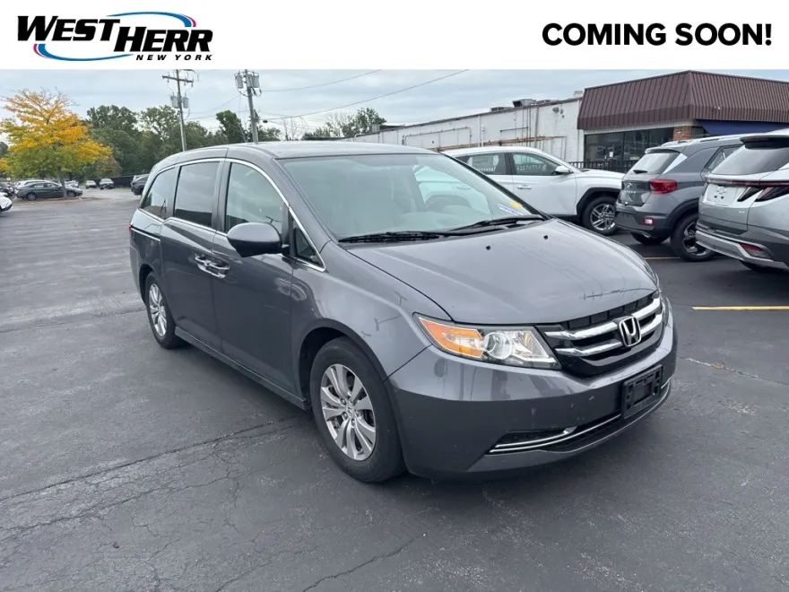 2017 Honda Odyssey SE photo 1