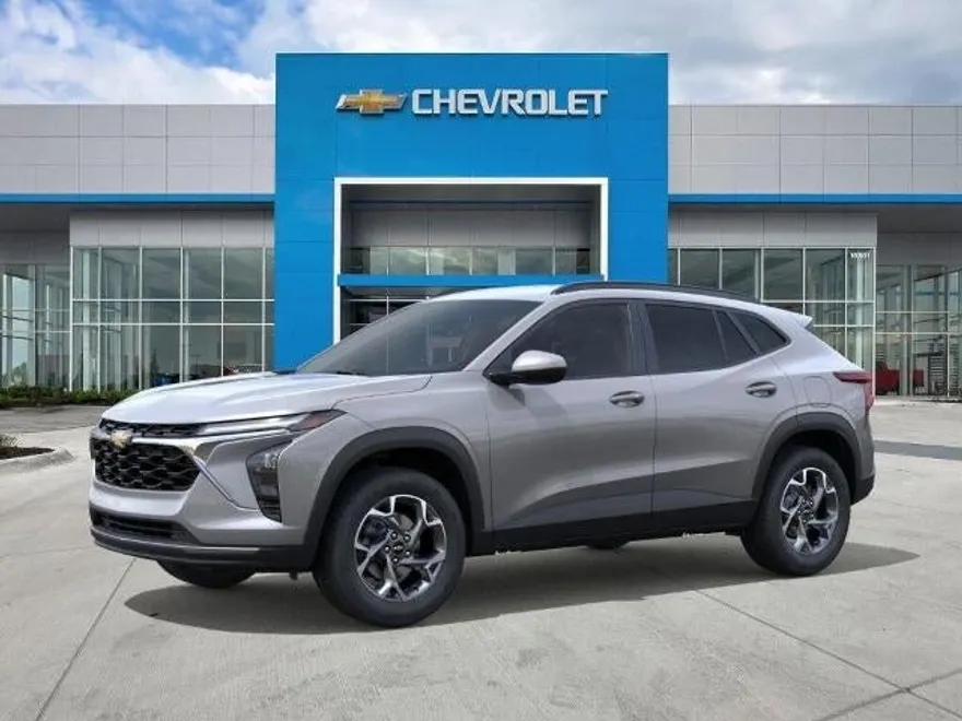 2026 Chevrolet Trax LT photo 1