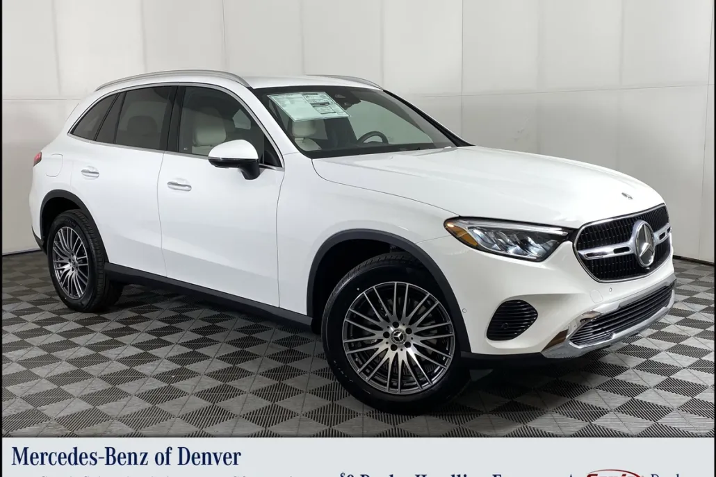 2025 Mercedes Benz GLC 300 4MATIC photo 1
