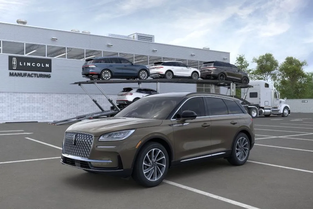 2025 Lincoln Corsair Premiere photo 1