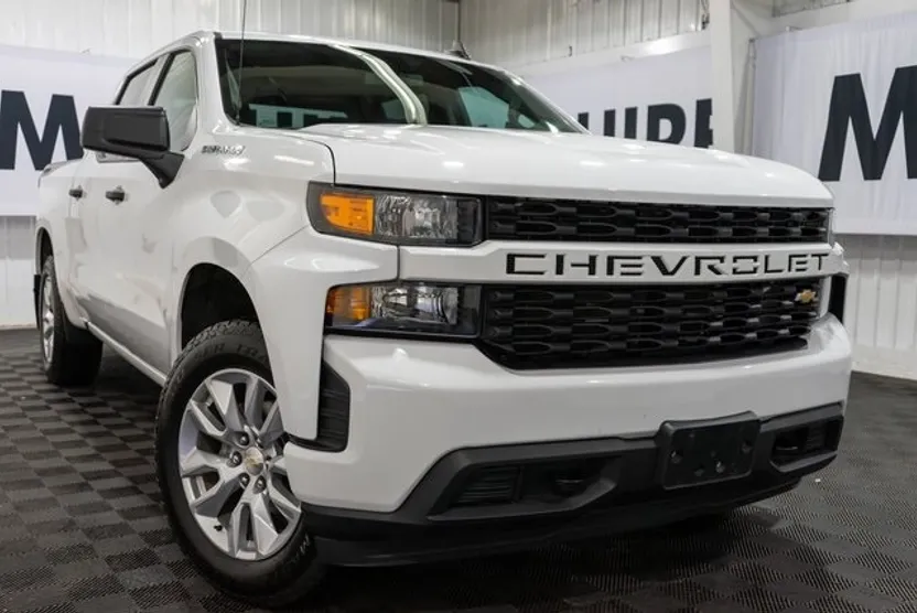 2019 Chevrolet Silverado 1500 Custom photo 1