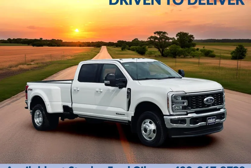 2026 Ford F-350 Lariat photo 1