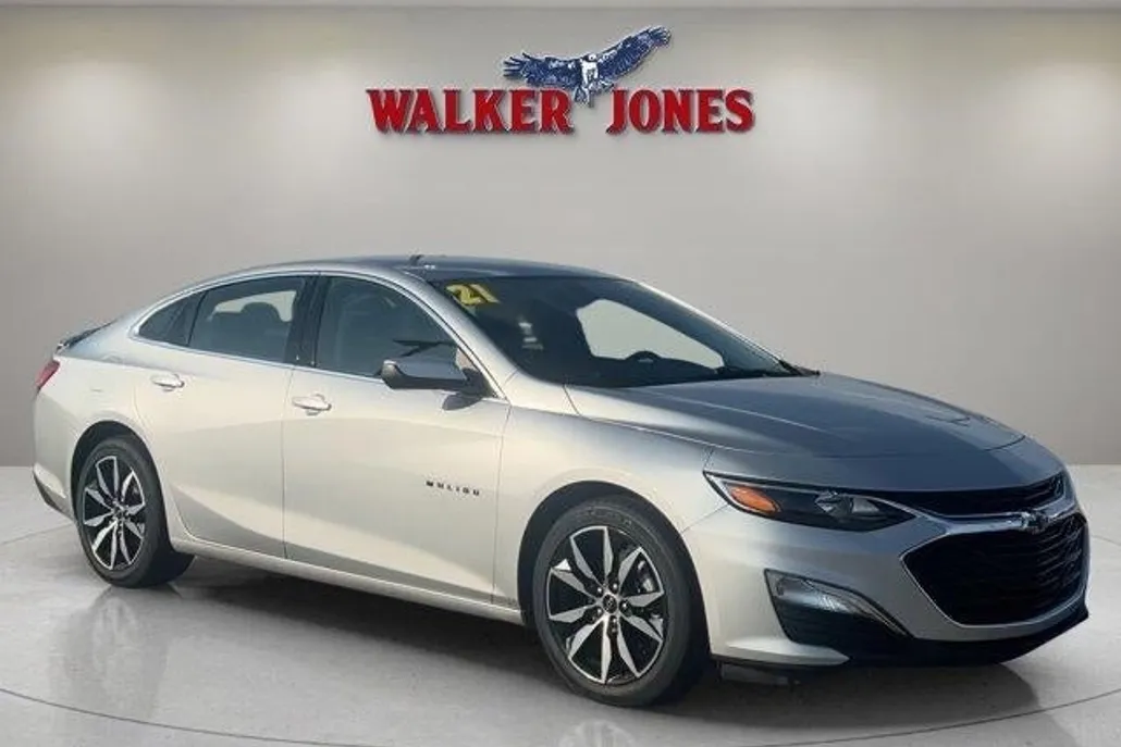 2021 Chevrolet Malibu RS photo 1