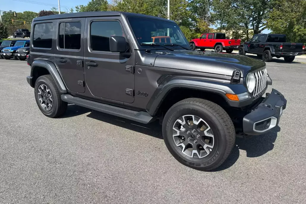 2025 Jeep Wrangler Sahara photo 1