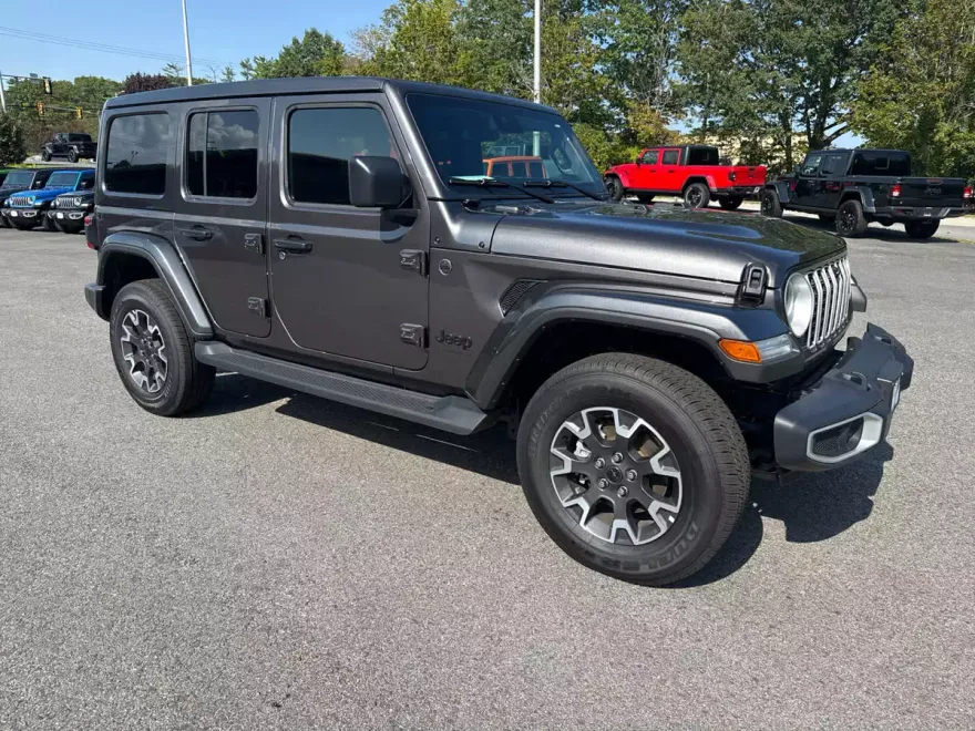 2025 Jeep Wrangler Sahara photo 1