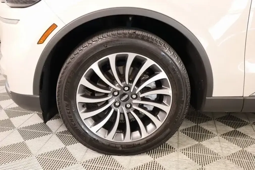2024 Lincoln Aviator Reserve photo 1