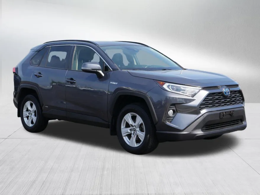 2021 Toyota RAV4 Hybrid XLE photo 1