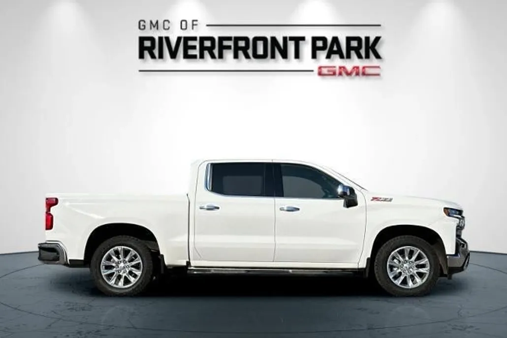 2021 Chevrolet Silverado 1500 LTZ photo 1
