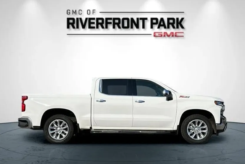 2021 Chevrolet Silverado 1500 LTZ photo 1