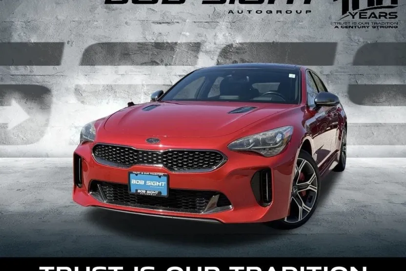 2018 Kia Stinger GT2 photo 1