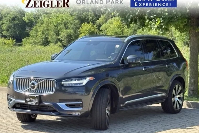 2022 Volvo XC90 T6 Inscription AWD photo 1