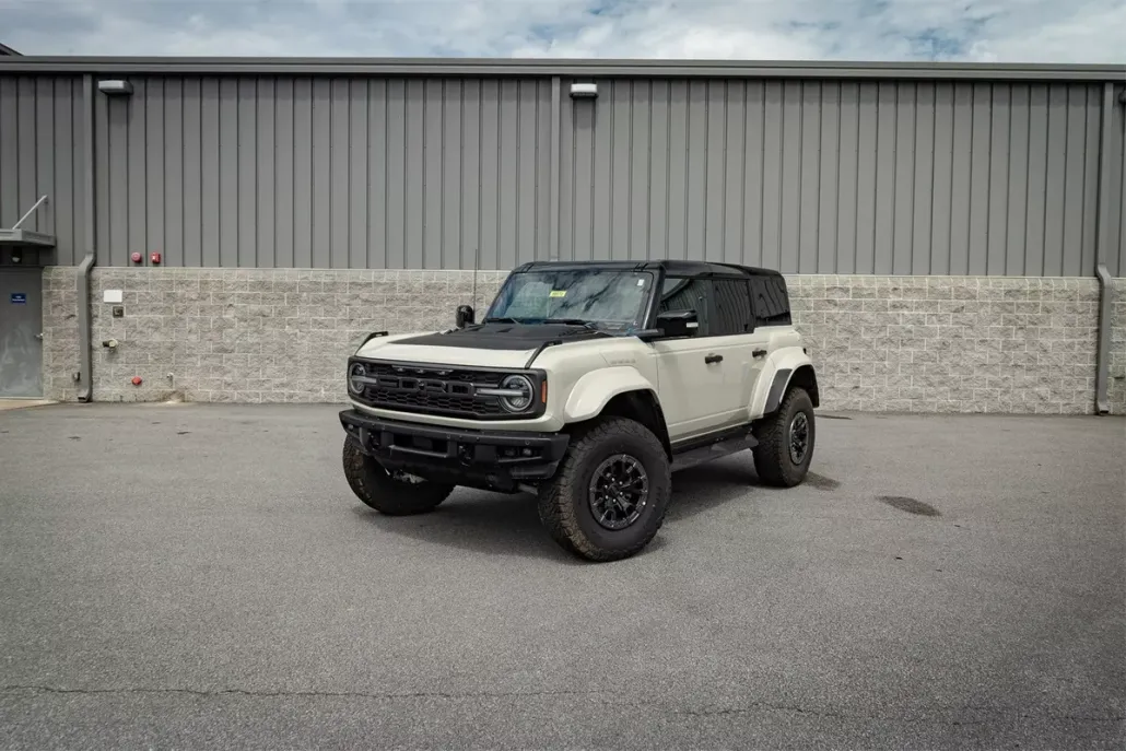 2025 Ford Bronco Raptor photo 1