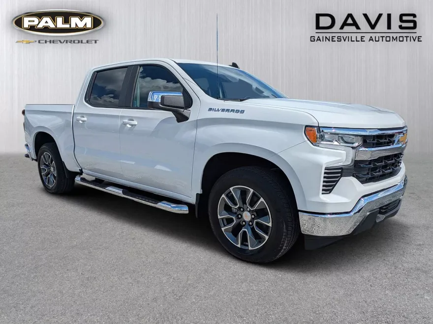 2026 Chevrolet Silverado 1500 LT photo 1