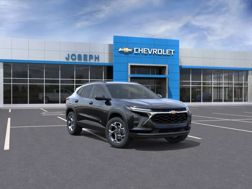 2026 Chevrolet Trax LT photo 1