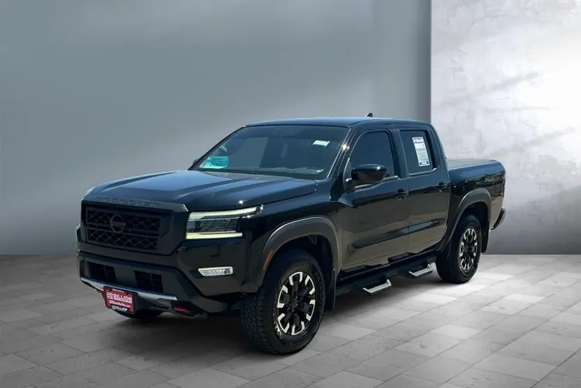 2022 Nissan Frontier PRO-4X photo 1