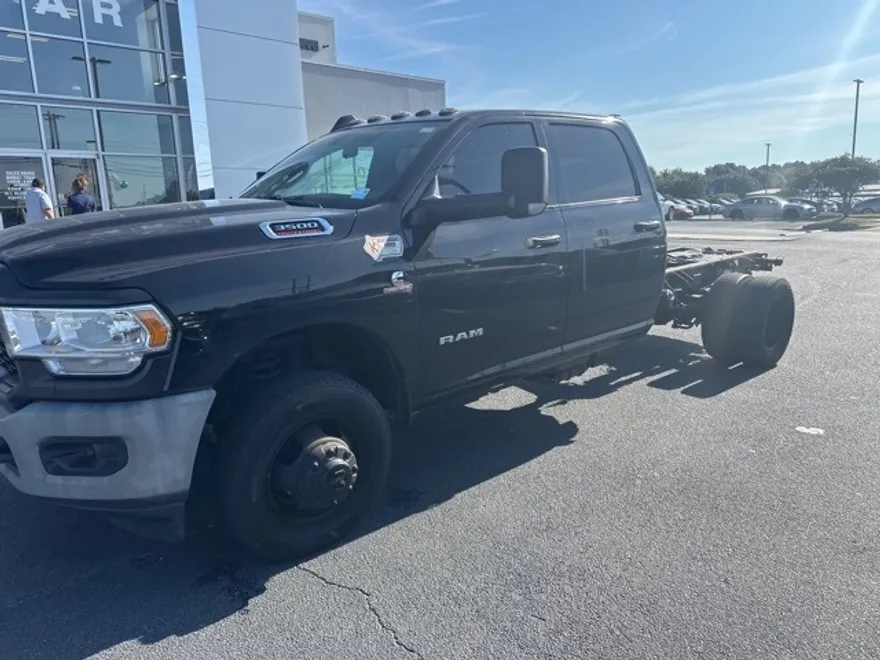 2021 Ram 3500 Tradesman photo 1