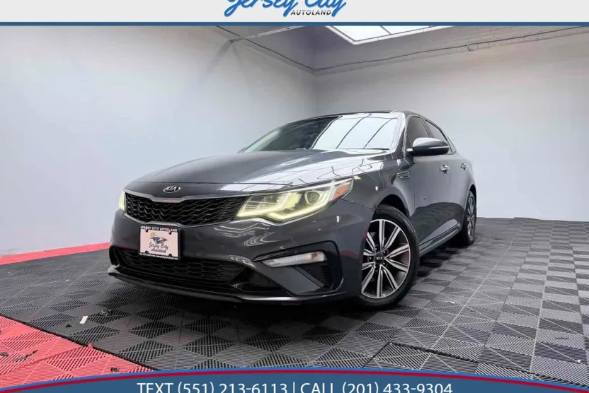 2019 Kia Optima LX photo 1