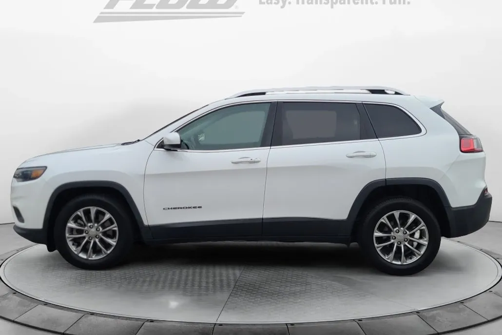 2019 Jeep Cherokee Latitude photo 1