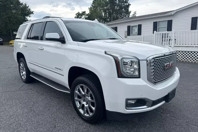 2016 Gmc Yukon Denali photo 1