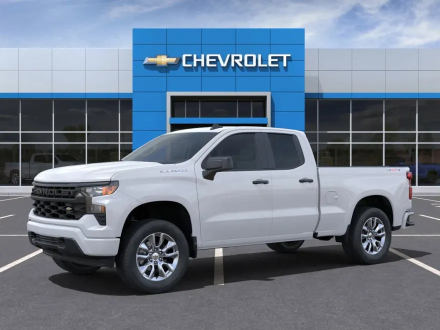 2025 Chevrolet Silverado 1500 Custom photo 1