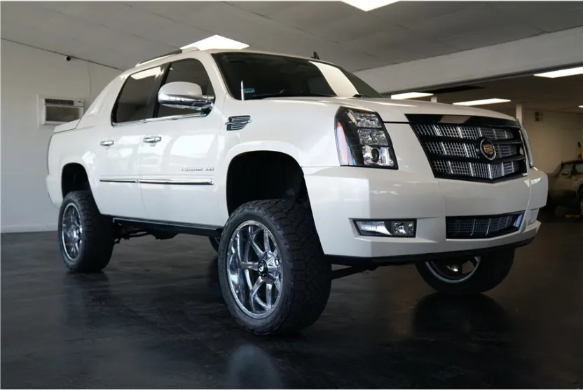 2013 Cadillac Escalade EXT Luxury Sport photo 1