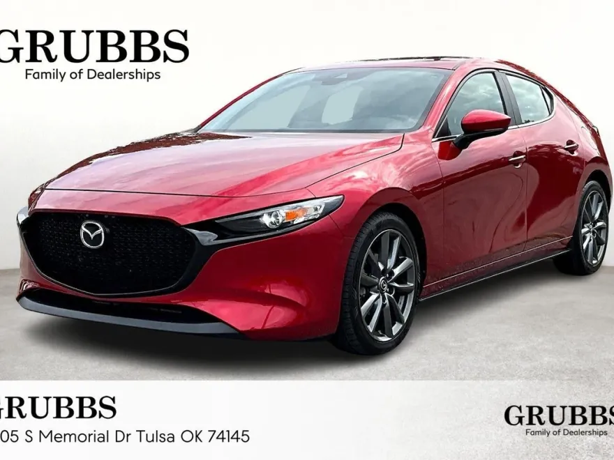 2021 Mazda Mazda3 Hatchback Preferred photo 1