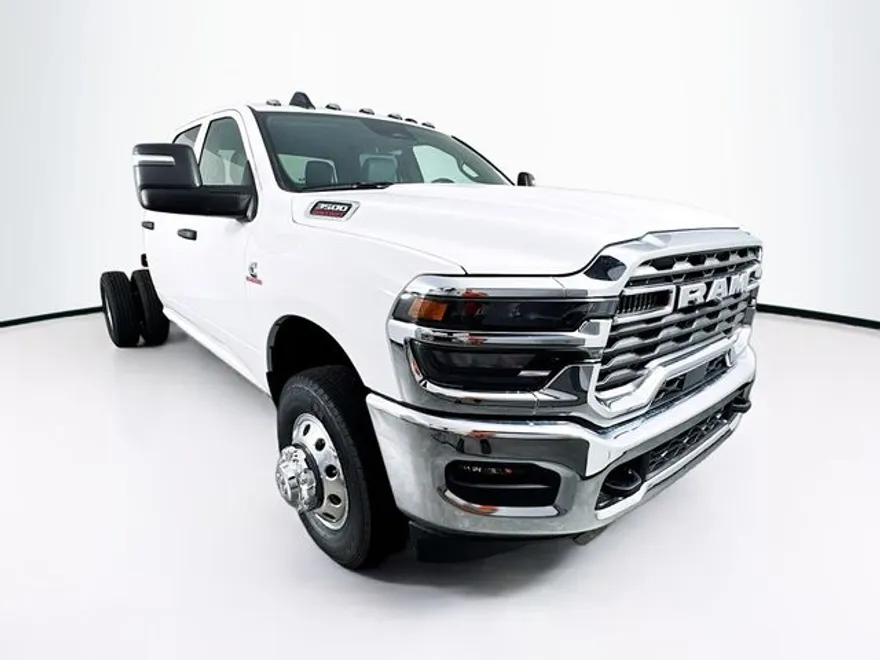 2025 Ram 3500 Tradesman photo 1
