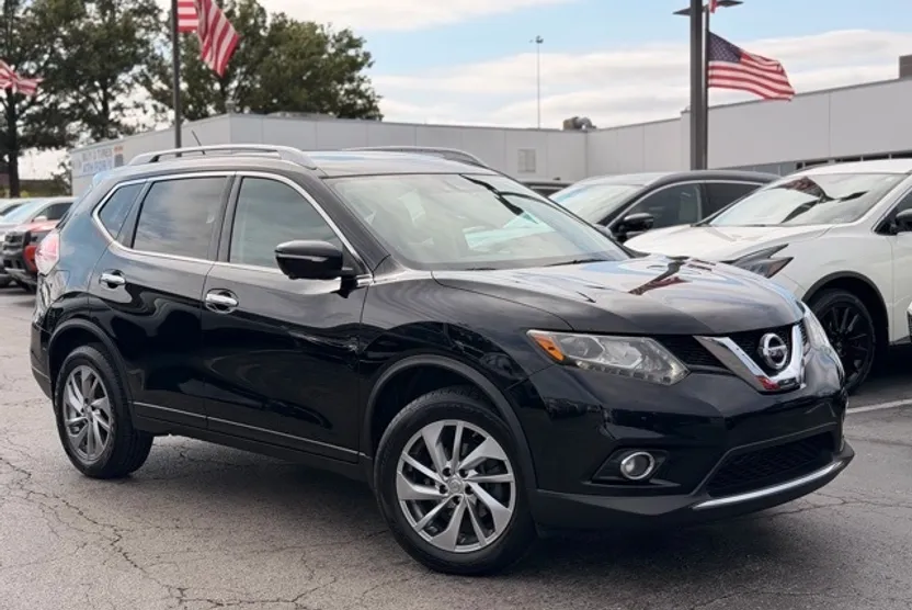 2014 Nissan Rogue SL photo 1