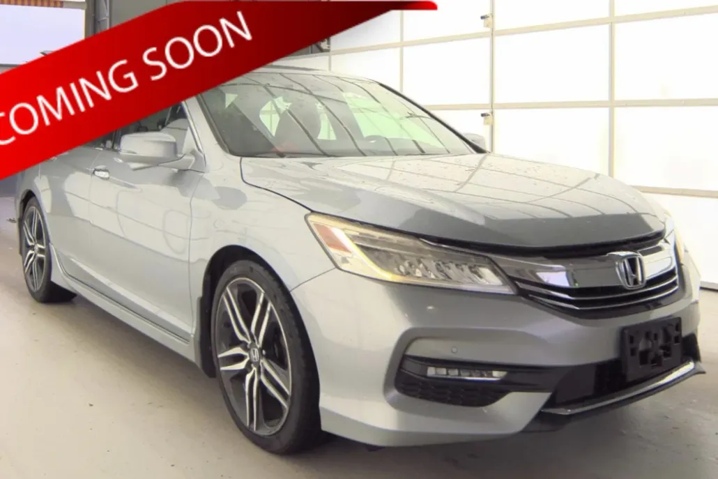 2017 Honda Accord Touring photo 1