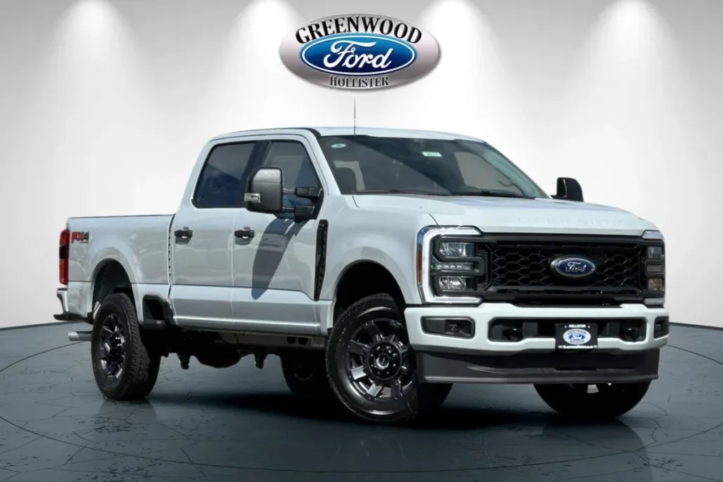 2025 Ford F-250 photo 1