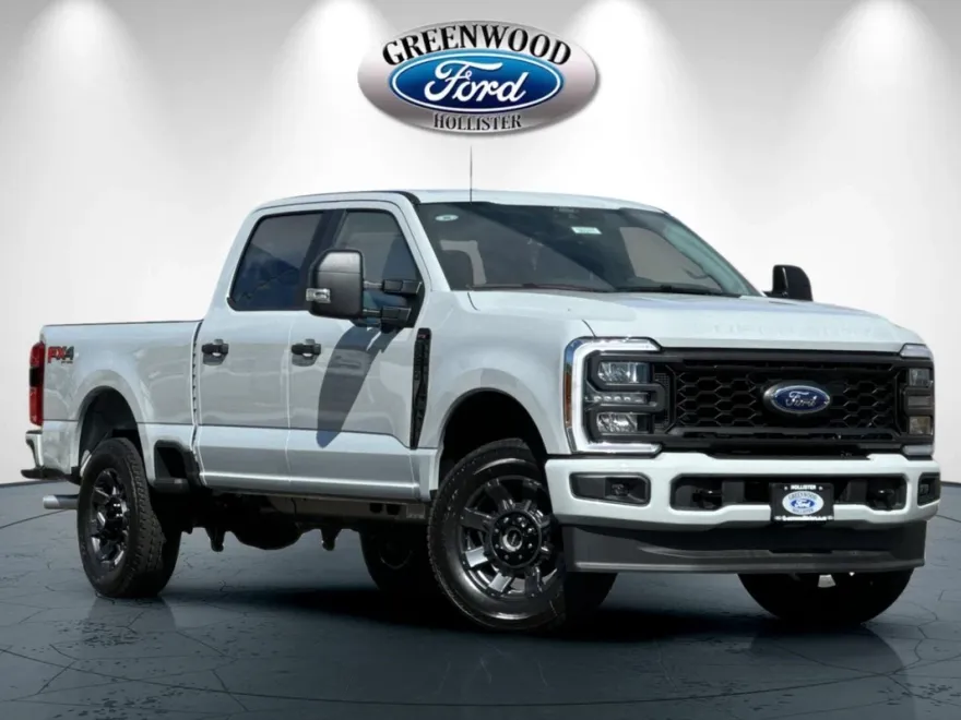 2025 Ford F-250 photo 1