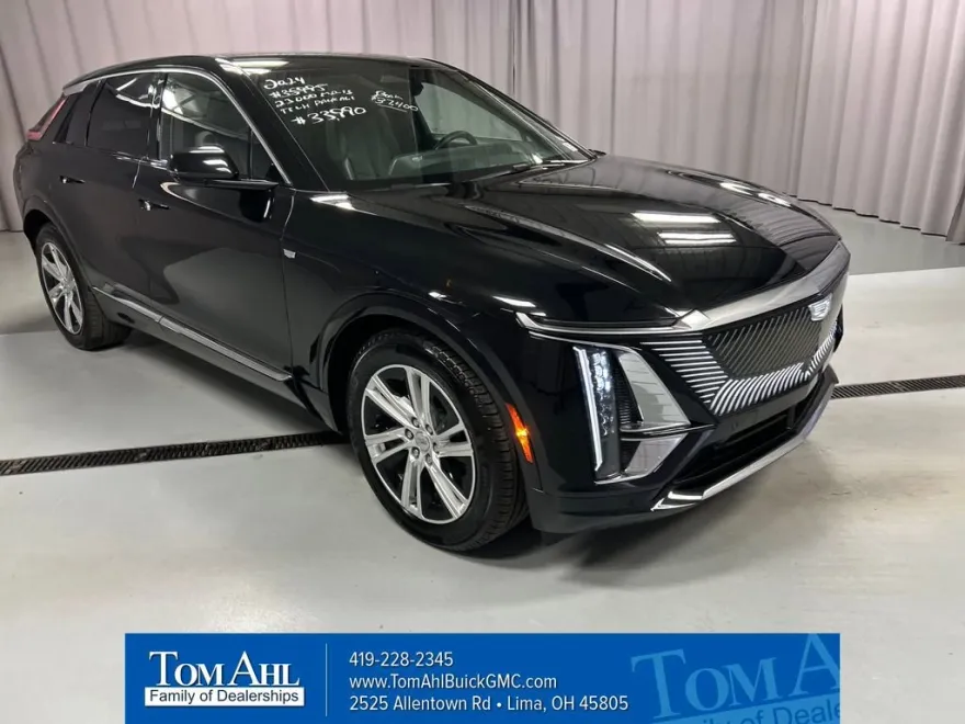 2024 Cadillac Lyriq Tech photo 1