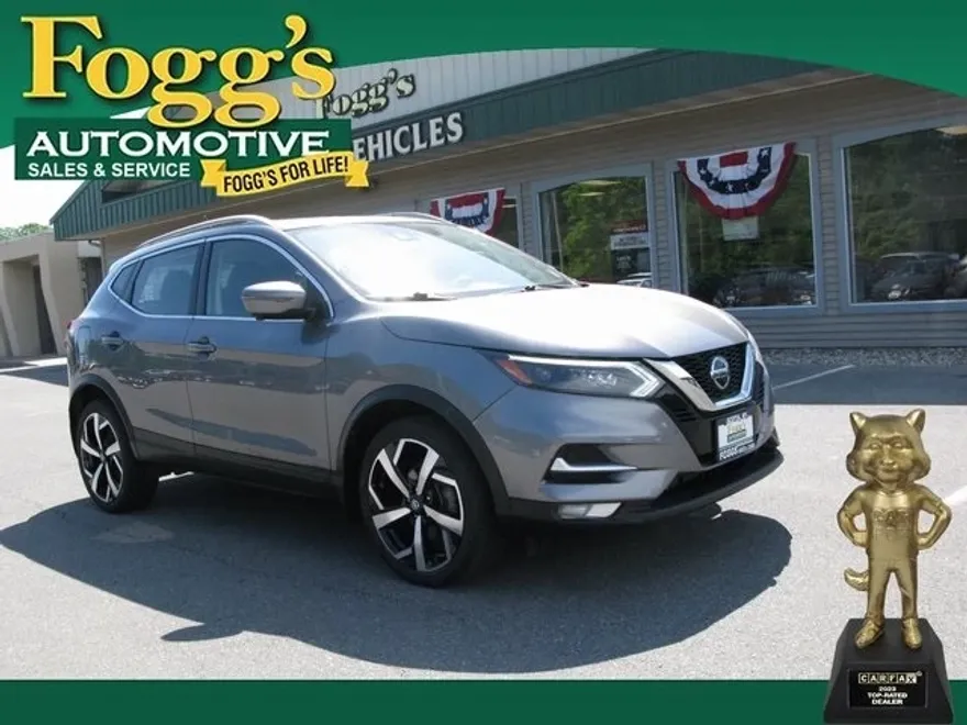 2022 Nissan Rogue Sport SL photo 1