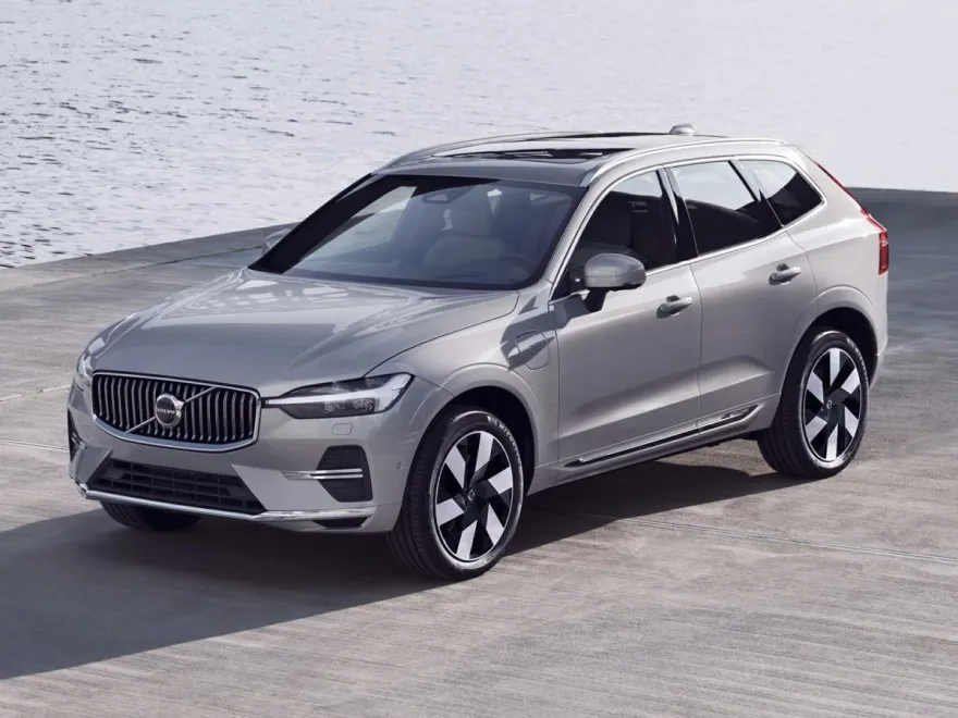 2024 Volvo XC60 Recharge Hybrid Ultimate photo 1