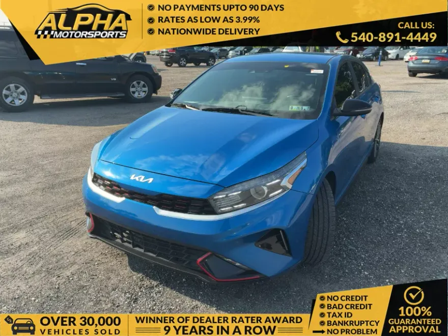 2022 Kia Forte GT-Line photo 1