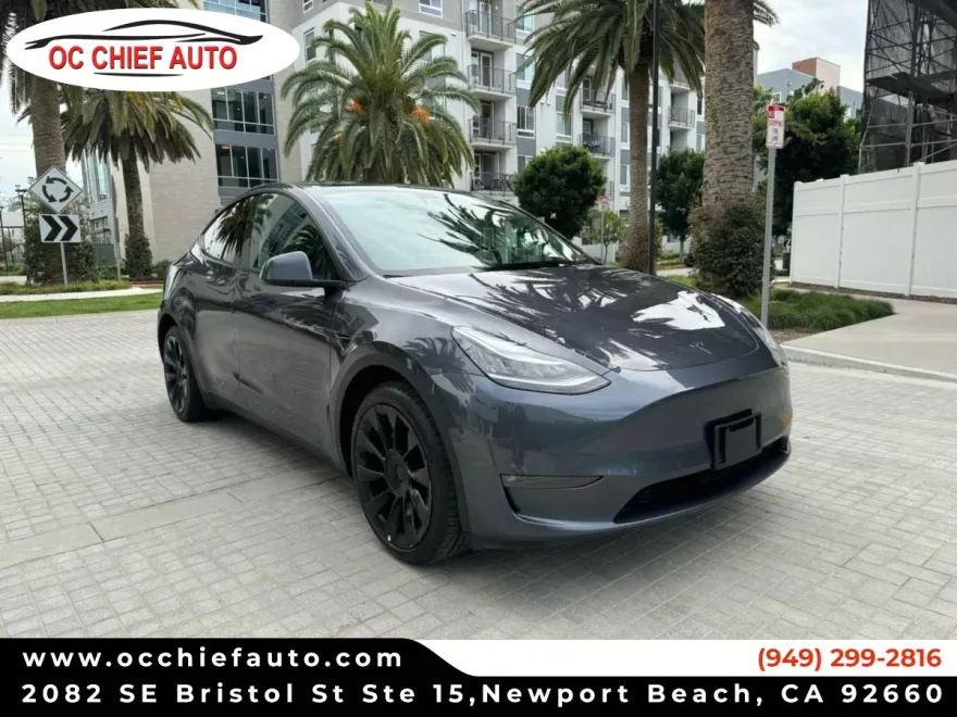 2022 Tesla Model Y Long Range photo 1