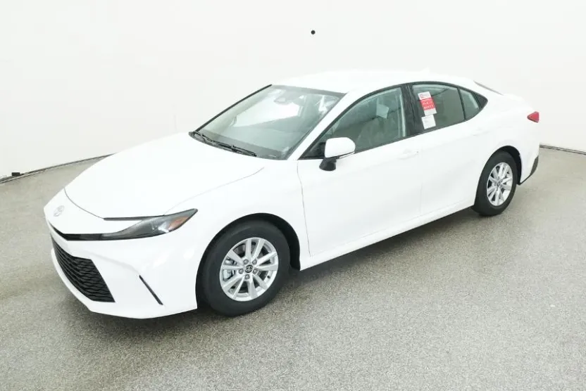 2026 Toyota Camry LE photo 1