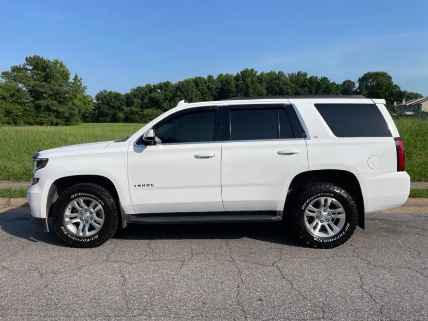 2018 Chevrolet Tahoe LT photo 1