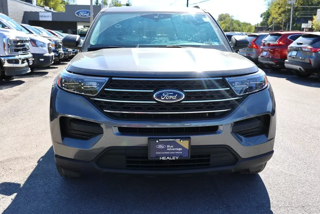 2022 Ford Explorer XLT photo 1
