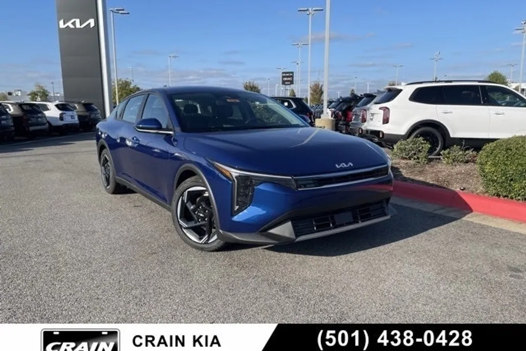 2025 Kia K4 EX photo 1