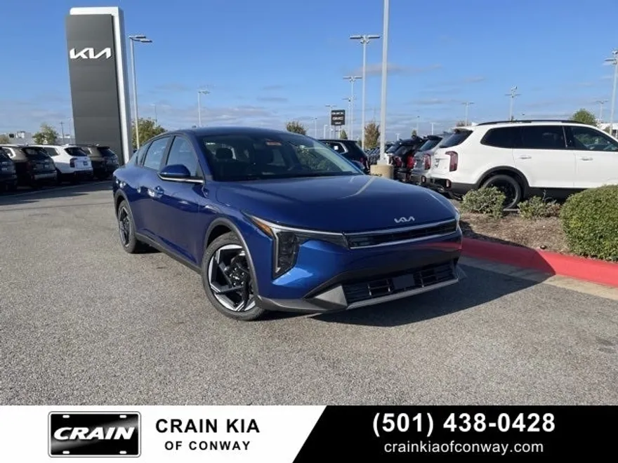 2025 Kia K4 EX photo 1