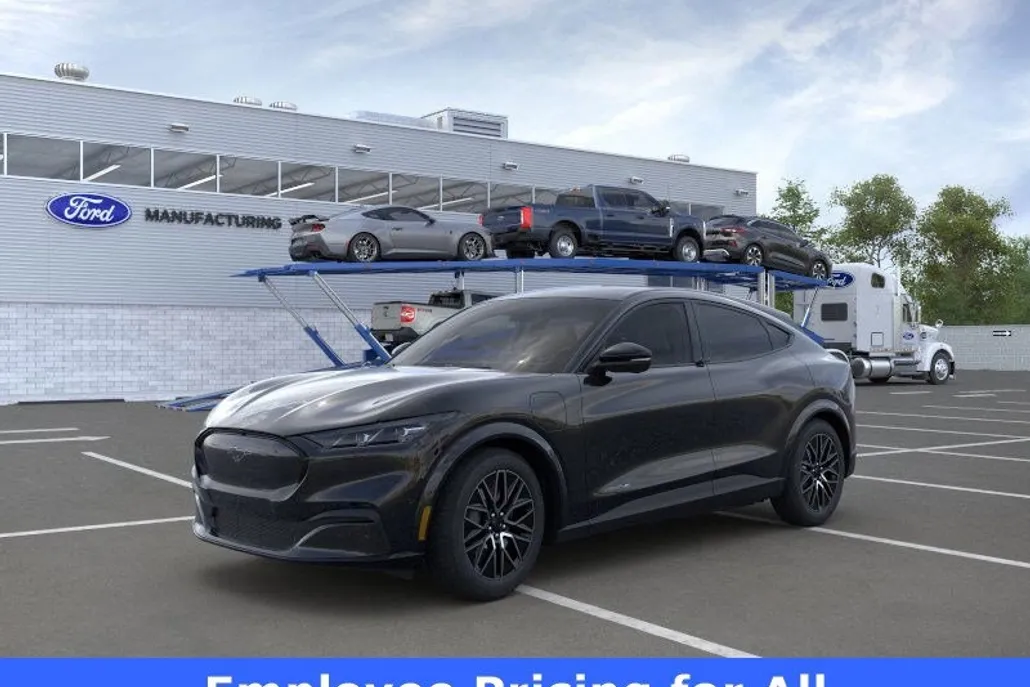 2025 Ford Mustang Mach-E Premium photo 1