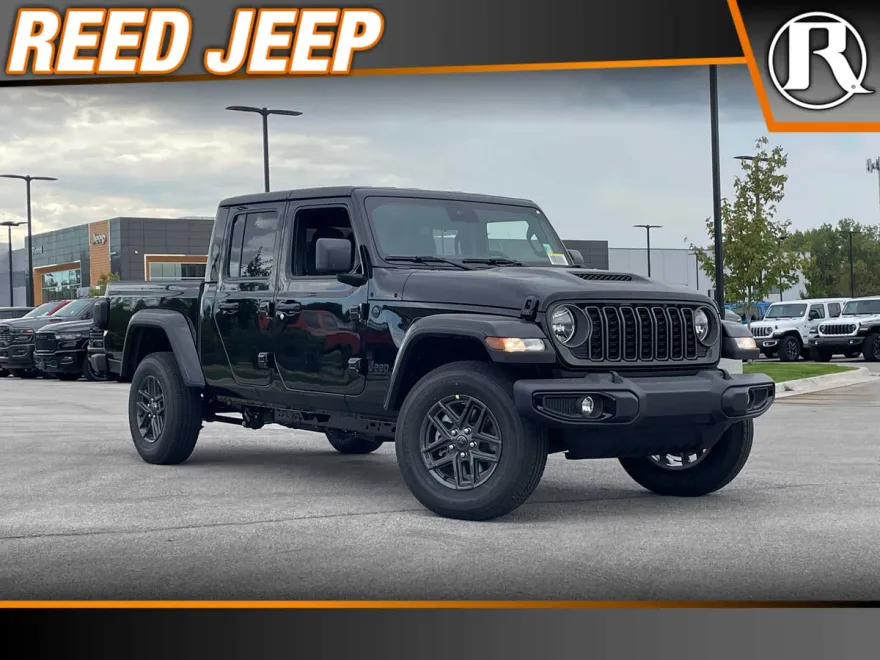 2025 Jeep Gladiator Sport S photo 1