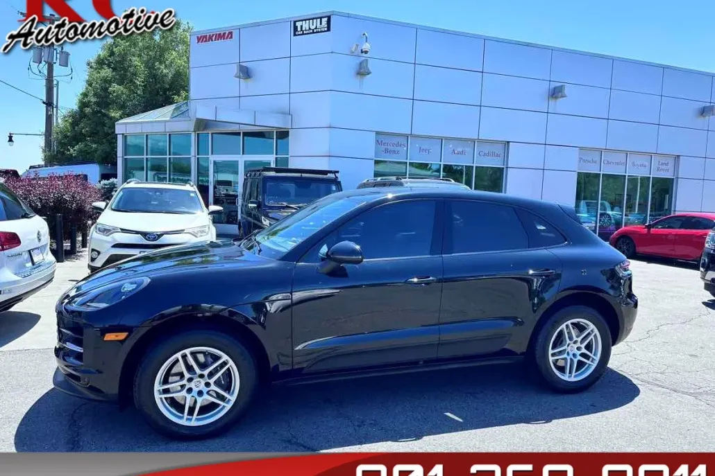 2021 Porsche Macan Base photo 1