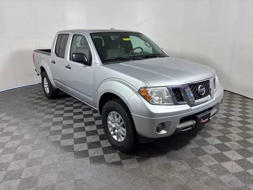 2016 Nissan Frontier SV photo 1