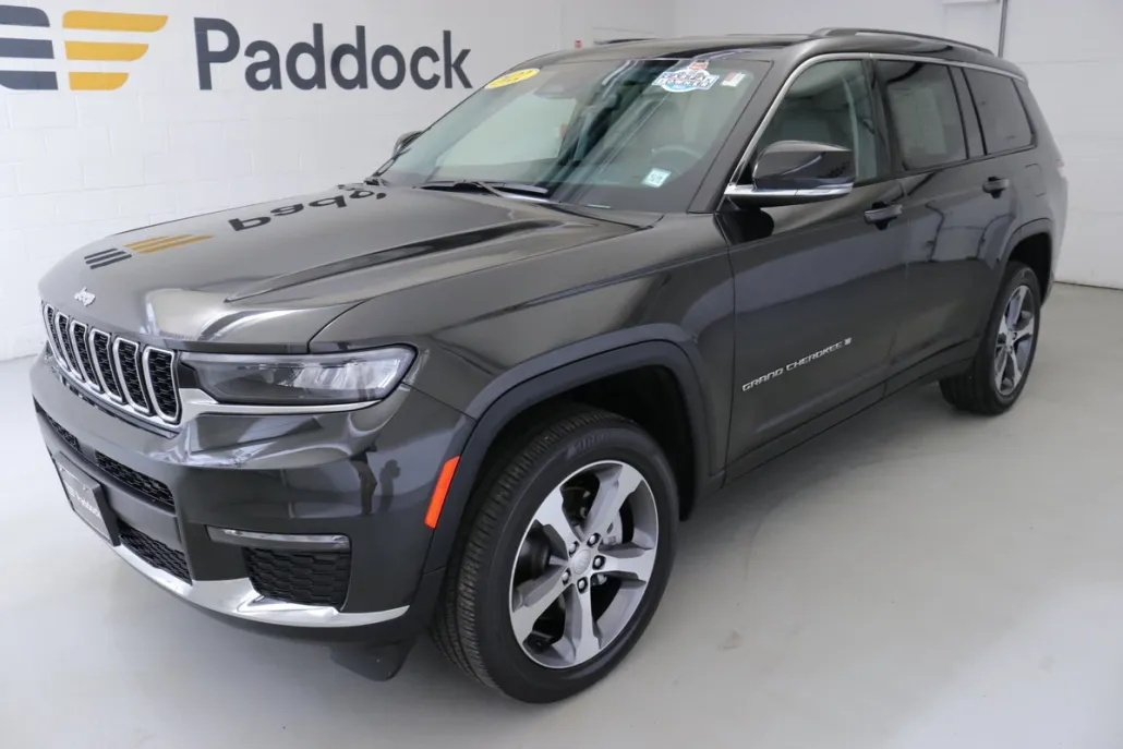 2023 Jeep Grand Cherokee Limited photo 1