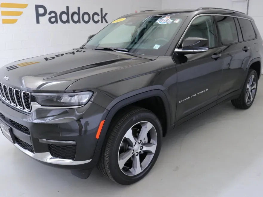 2023 Jeep Grand Cherokee Limited photo 1
