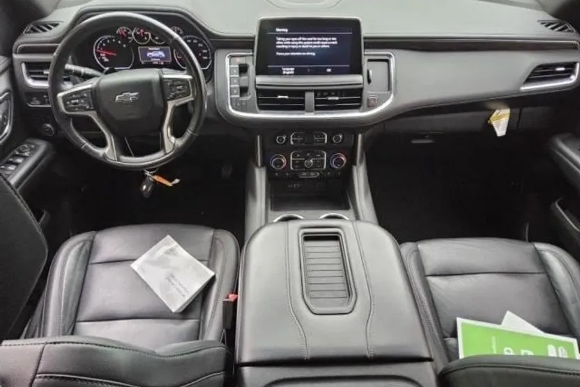 2021 Chevrolet Tahoe Z71 photo 1