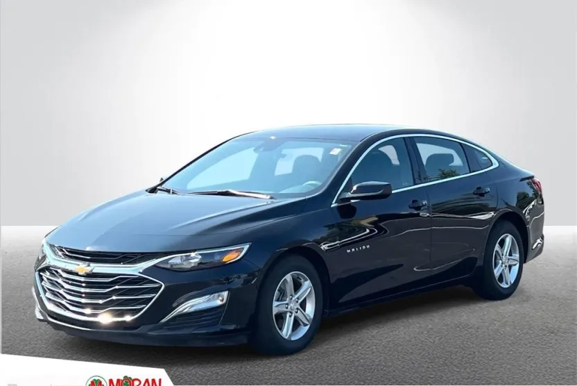 2022 Chevrolet Malibu LS photo 1